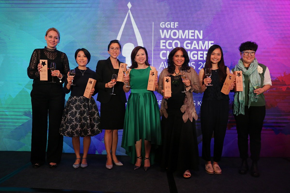 ggefggef's tweet photo. Thank you for joining us at the 2019 GGEF Women Eco Game Changer Awards Night! Congratulations once again to all our winners! You are all truly amazing and inspiring! 🌹 #GGEF #WEGCA #Awards #Women #Sustainability #SustainabilityBusiness #SDG - https://t.co/9rAx590sPD https://t.co/zSlRGtWgOm