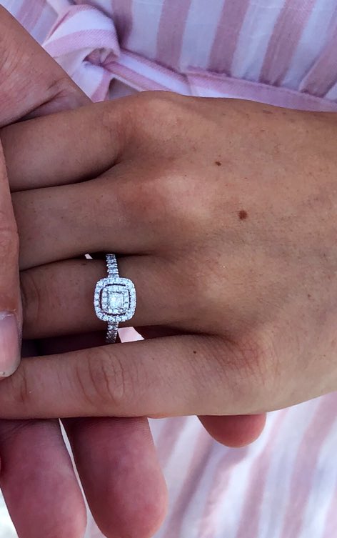 KristinKayy_'s tweet photo. My best friend asked me to marry him and I said YES!! I can’t wait to marry you Clay Porter. I love you so much. Let’s plan a wedding! 💍💗  @ClayPorter23 https://t.co/VQC8Ru64rZ