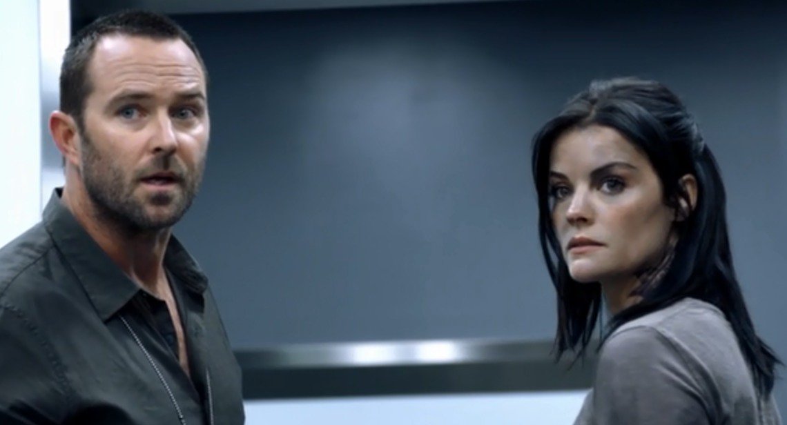 Meu casal blefando. Adorooooooooooooo #Jeller #Blindspot