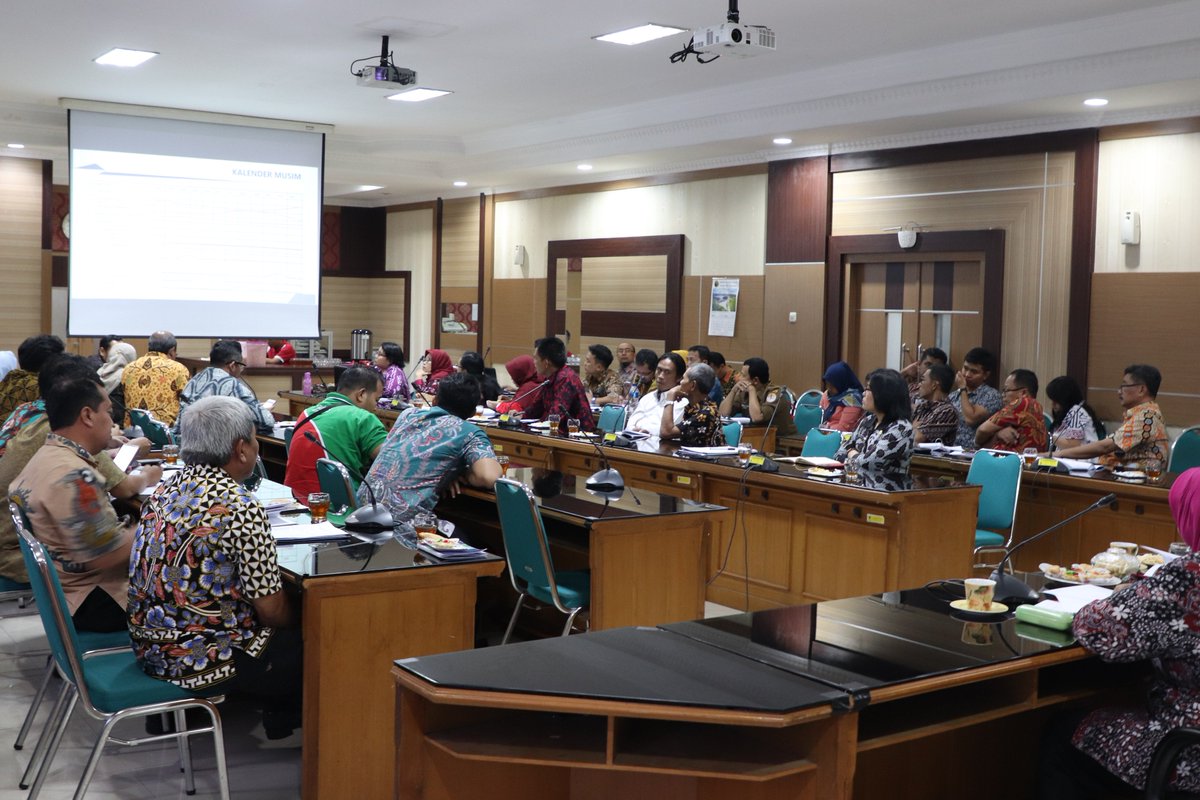 Dinas Lingkungan Hidup dan Kehutanan Prov Jateng tweet media