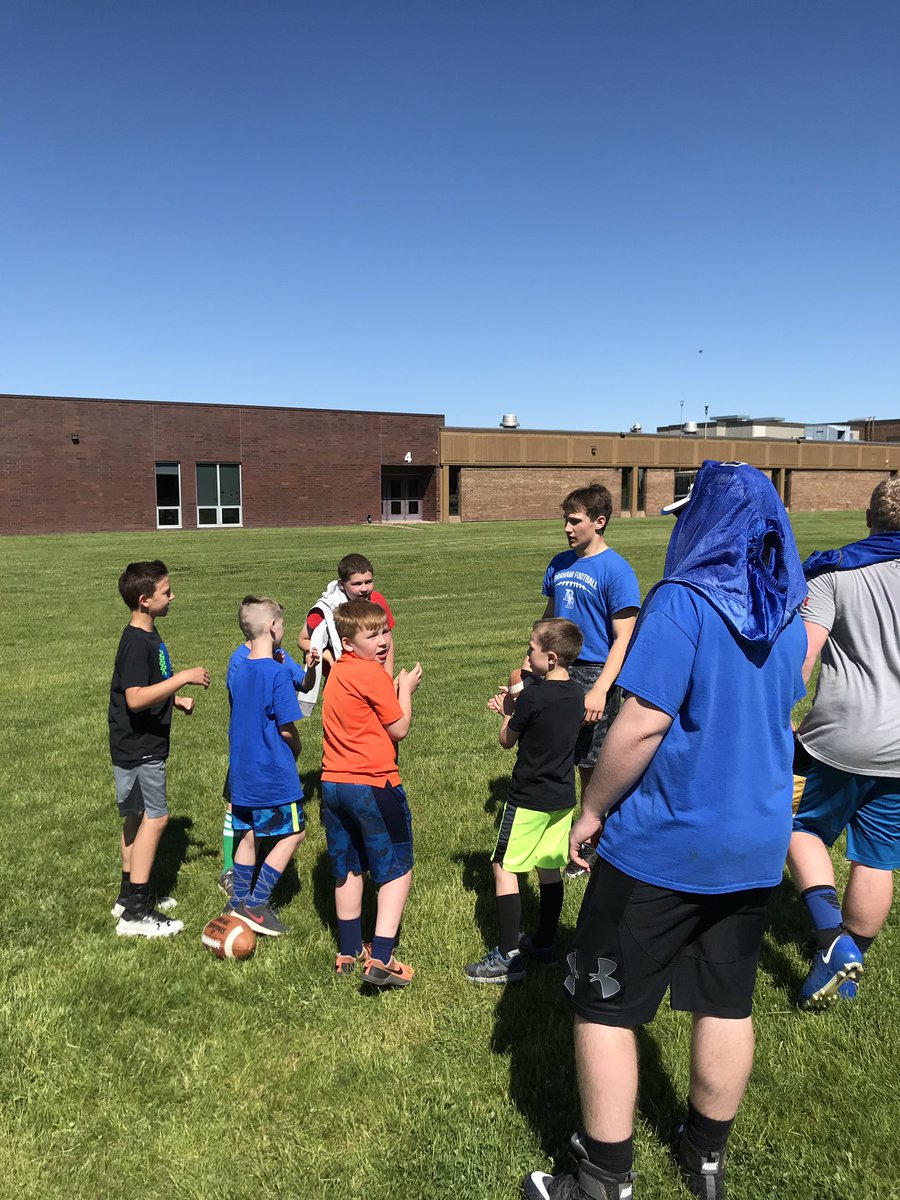 MrCGrote's tweet photo. Another great Bomber FB Camp in the books! Grades 3-6 worked on skills and played games each day. It’s always a great day to be a Bomber! #bomberpride #thetraditioncontinues https://t.co/m7H37ZVA4B