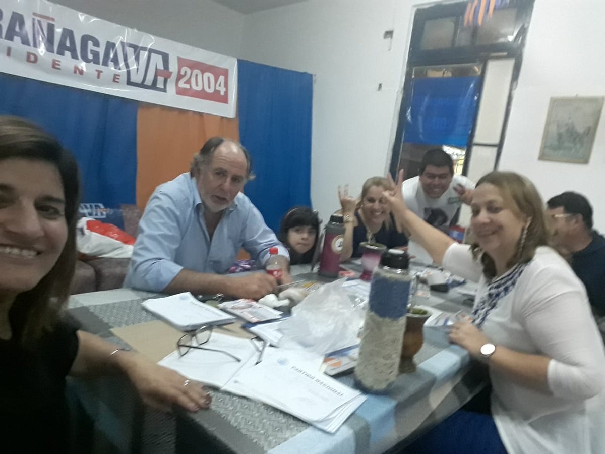 Leticia05731168's tweet photo. #LARRAÑAGAVA 💙💪#Lista2004 #Lista2014 trabajando a full https://t.co/3SmzNvDkG4
