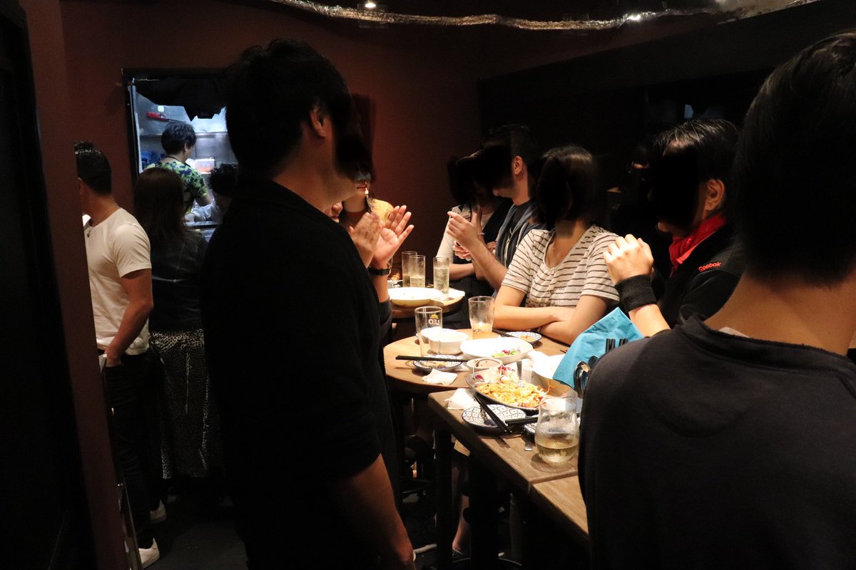 5t Thai And Dinning Bar Twitter પર 出張バーテンダーの方とコラボイベントを行いましたー めっちゃ 盛り上がってるや ん 人いっぱいすぎて身動き取れん笑 皆様の御来場心より感謝致します お顔はプライバシーの為に黒くしました 出張バーテンダー 5t Thai And Dinning Bar Twitter પર 出張バーテンダーの方とコラボイベントを行いましたー めっちゃ 盛り上がってるや ん 人いっぱいすぎて身動き取れん笑 皆様の御来場心より感謝致します お顔はプライバシーの為に黒くしました 出張バーテンダー