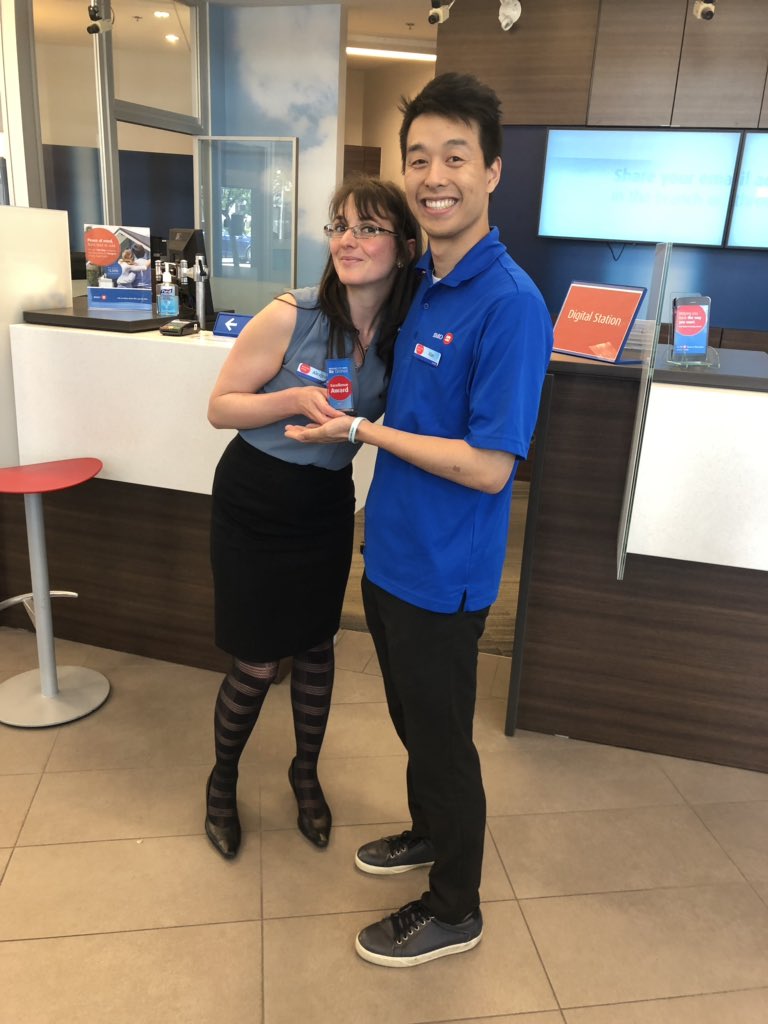 Congratulations to Alexandra for being this week's B@B recipient presented by last week's winner Alan. Alex was recognized for being BMO ensuring her peers are always thinking of their customers first. Thank you Alex for all u do.