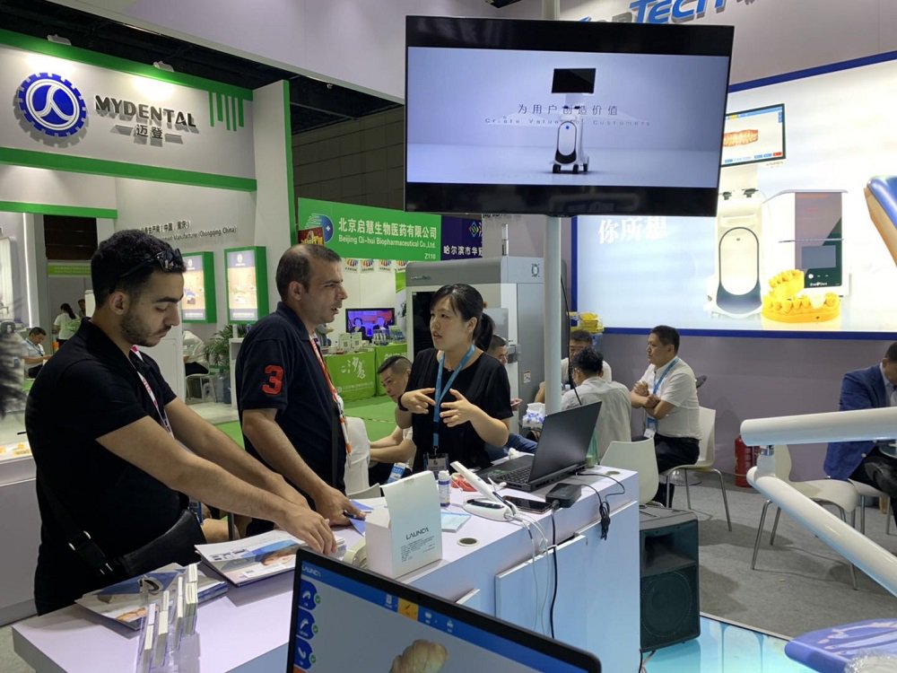 Launca_dental's tweet image. If we missed you at 2019 Sino-Dental exhibition in Beijing, please visit our website: launcadental.com for more information on our technology that provides solutions to your everyday digital impression\chairside problems.

#Launca #intraoralscanner #fastscan #easyscan