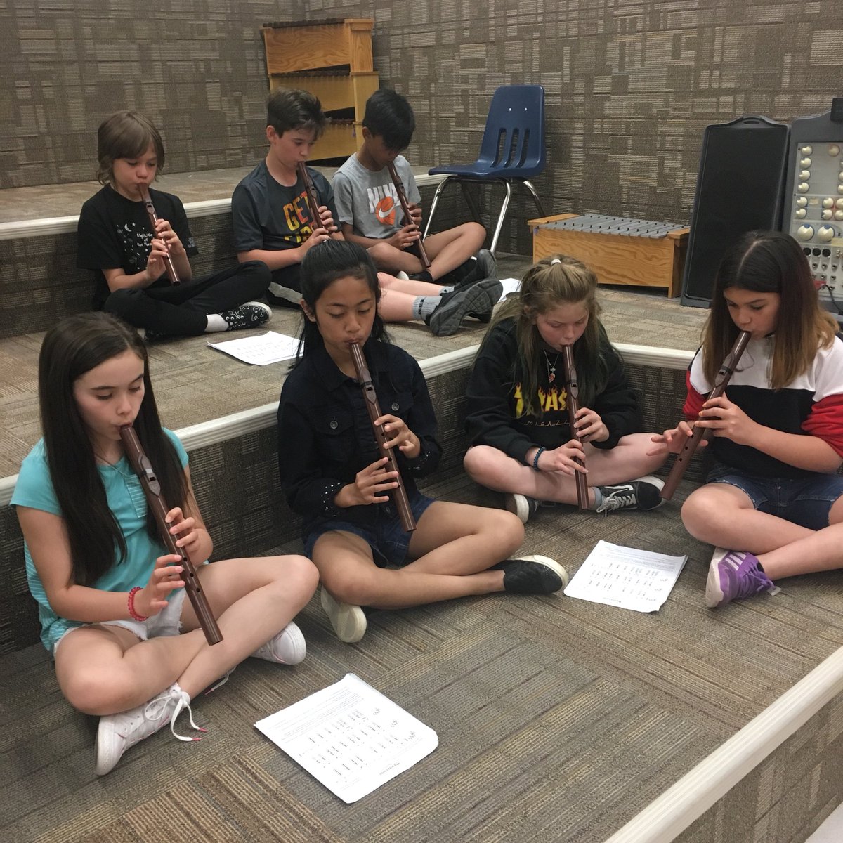 VictoryMusicMb's tweet photo. This week our grade 5 students have been playing Northern Spirit Flutes and learning about the traditions and history behind the Native American Flute. #nativeamericanflute #indigenousinstruments #makwaflutes #indigenousmusic #thefirstflute https://t.co/gDHJnwWWaD https://t.co/Pn49Ncozxc