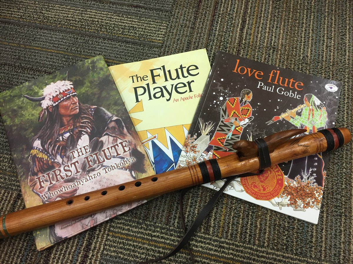 VictoryMusicMb's tweet photo. This week our grade 5 students have been playing Northern Spirit Flutes and learning about the traditions and history behind the Native American Flute. #nativeamericanflute #indigenousinstruments #makwaflutes #indigenousmusic #thefirstflute https://t.co/gDHJnwWWaD https://t.co/Pn49Ncozxc
