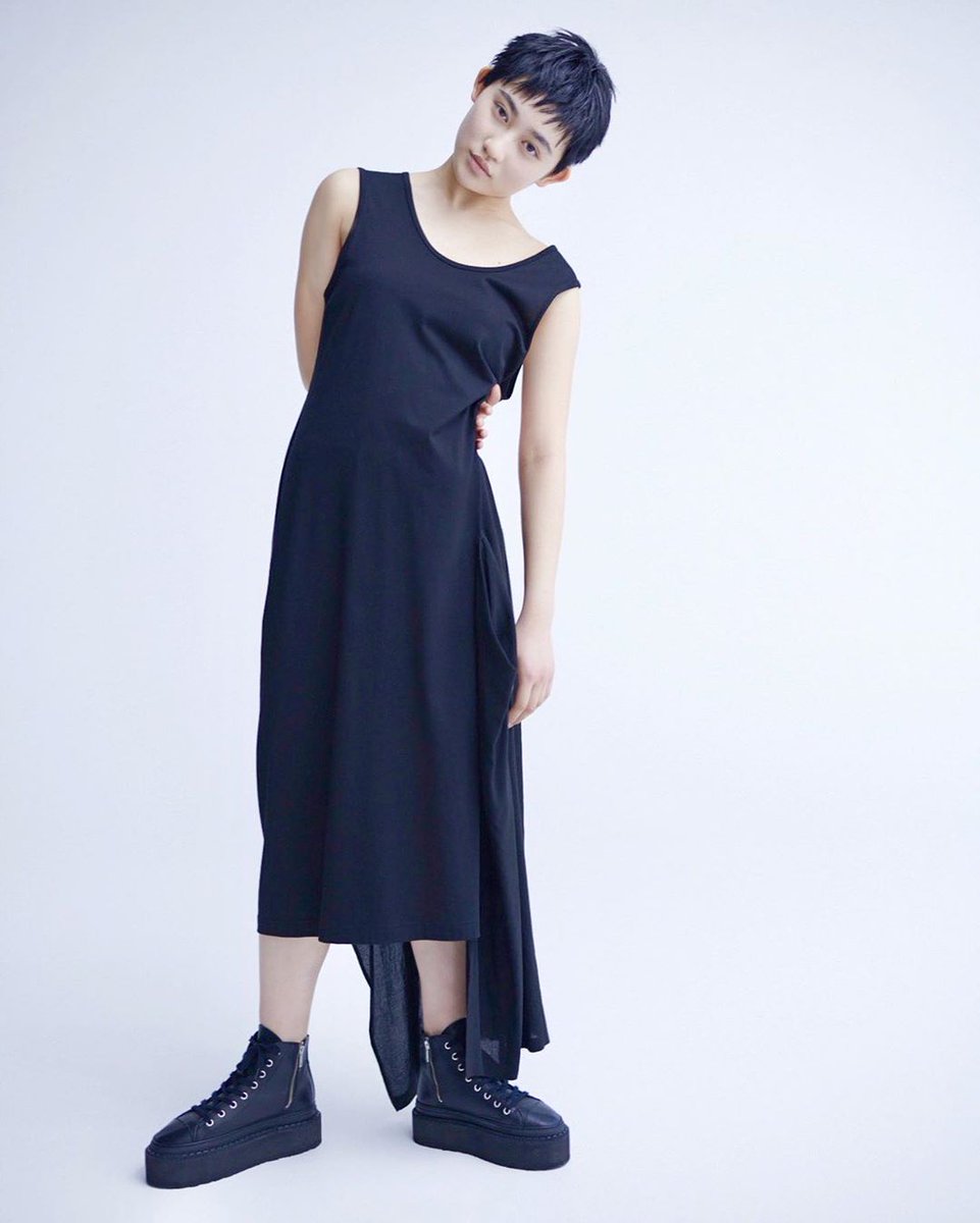 じょんて りかこベリーショートで草 これにはショート好きのぼくも不満顔