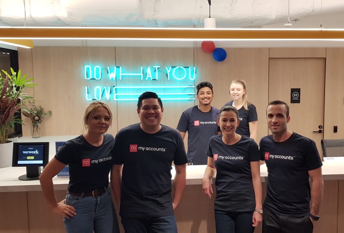 my_accounts's tweet photo. My Accounts x @WeWork supporting #SmallBusiness

Loving the WeWork team adopting My Accounts tees today 😄 https://t.co/7avhzvwAnw