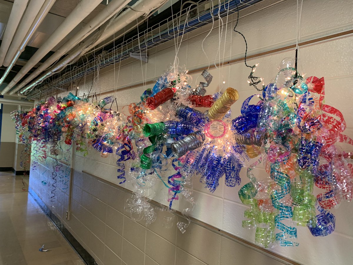 ArtBinghamElem1's tweet image. All Ready for our #spsartworks Showcase! @Mrs_JWagner @gakroenke @officialSPS #ExploreSPS