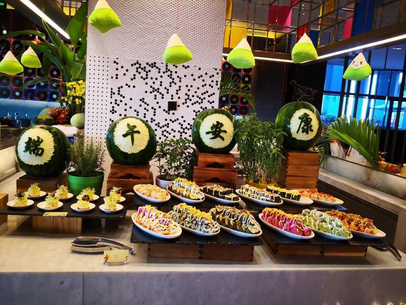 First dragon boats then sushi boats.
#dragonboatfestival #china