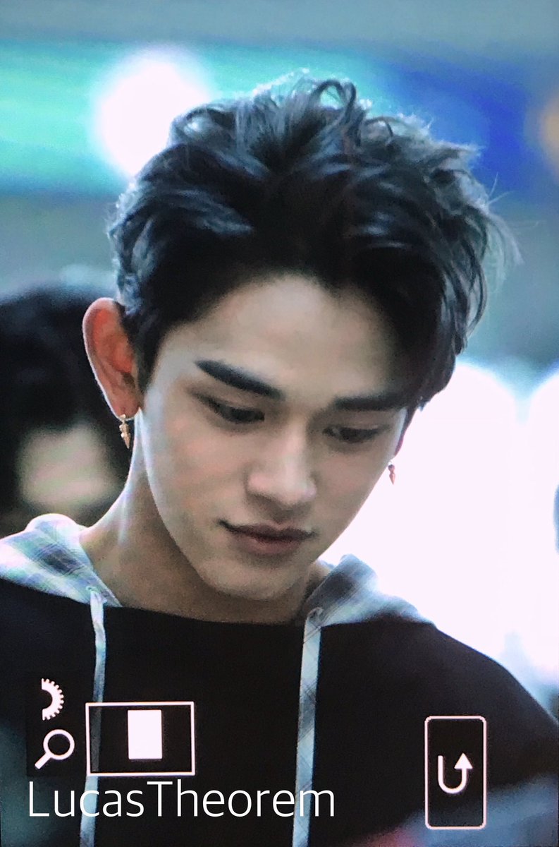 190614 인천 출국 ✈️
💚 진짜 오랜만이다 💚
#루카스 #LUCAS #NCT #엔시티