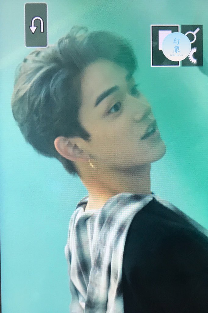 DelusionLucas's tweet photo. #LUCAS #루카스 #黄旭熙 #WayV #威神V

190614

ICN Preview https://t.co/CbWgnVWyXy