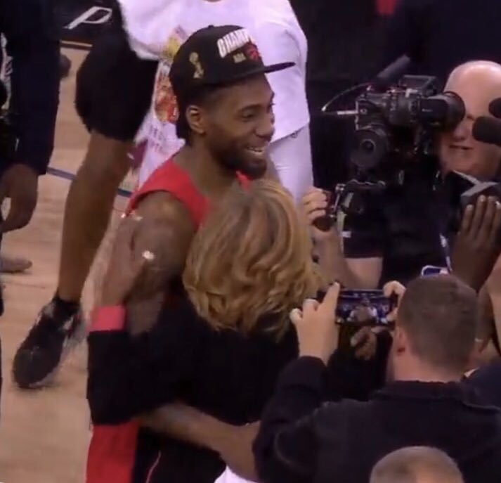 ZackTTG's tweet image. Rare pic of Kawhi smiling

RT for good luck!