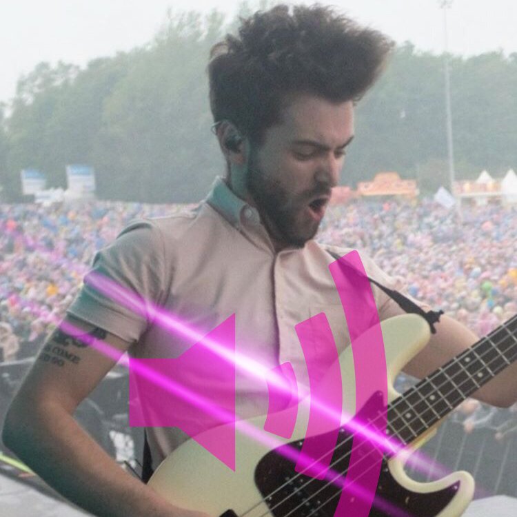 DailyCharlieB's tweet image. #charliebarnes