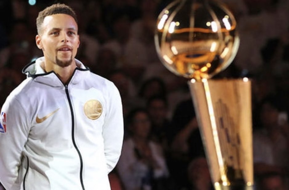 goknickstape's tweet photo. Steph Curry is getting slandered for losing a series while averaging 30 PPG on 59 TS% and missing his two best players. Highest standard ever🐐 

He’ll be back next season. Greatest PG to ever live https://t.co/U0fqsVp87B