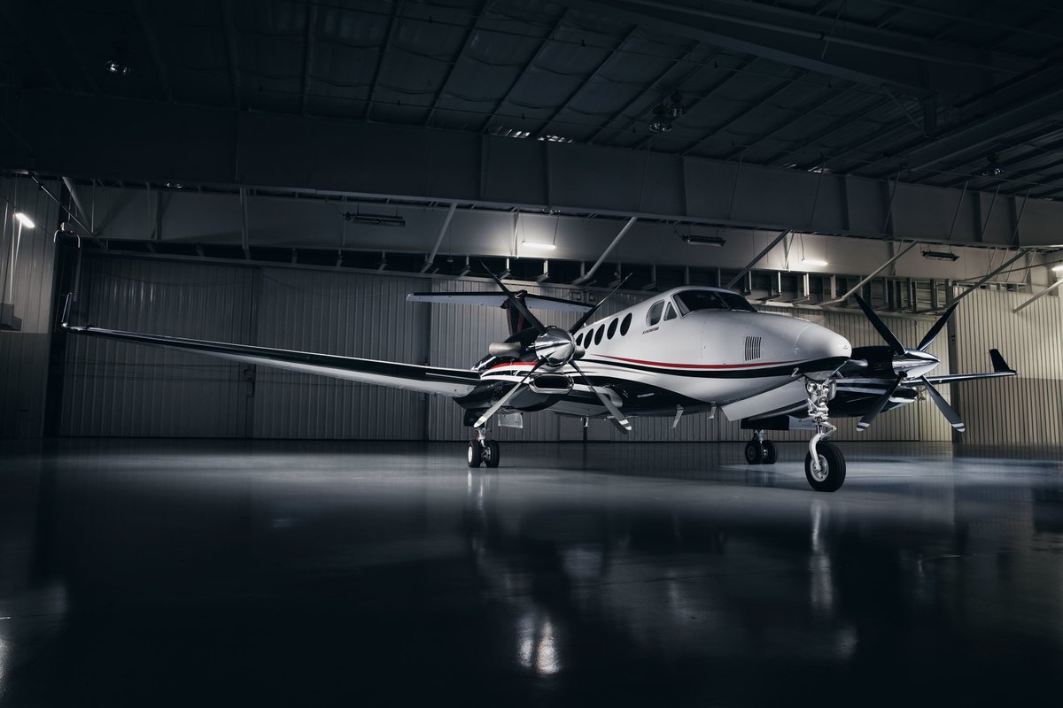 AltitudesMag's tweet photo. A look back at powerful &amp; beautiful machine, King Air 350 turboprops.
.
#AircraftCharter #AircraftSales #JetManagement #JetCharter #JetSales #BusinessAviation #BizAV #BizJet #PrivateJet #PrivateJets #FlyPrivate #GeneralAviation #B300 #KingAir350 #KingAir200 #Textron #TurboProp https://t.co/tgNbC9ZeUt