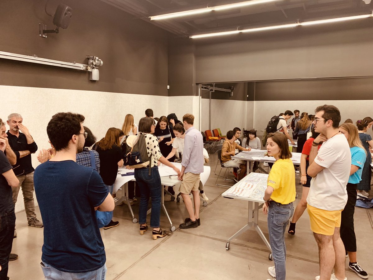 At edivi.org design for #socialinnovation Students from <a href="/EinaBcn/">Eina Barcelona</a> showing ideas in #servicedesign for <a href="/LibraryLivLab/">Library Living Lab</a> to <a href="/CVC_UAB/">CVC_UAB</a> &amp; <a href="/laureauas/">Laurea-ammattikorkeakoulu</a> Would you like interactive cinema+debate, discover the neighbourhood, or decide how libraries will evolve? <a href="/openlivinglabs/">ENoLL</a>