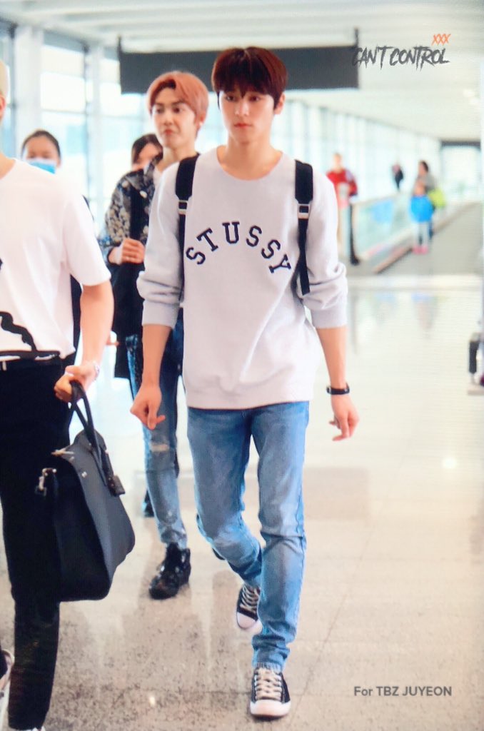 cantcontroljy's tweet image. 190614 전신얼빡 다 대가리깨 #THEBOYZ #더보이즈 #주연 #JUYEON #통제불능