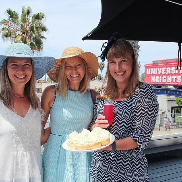 bdonarsk's tweet photo. #TBT a little Birthday Brunch with a couple of my favorite ladies!! #kairoa #preakness https://t.co/fHZYdx24QG https://t.co/1dn1QyeR5Y