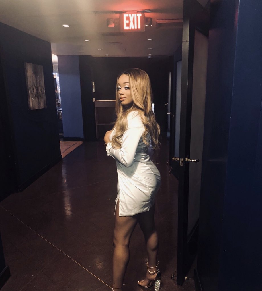 jkiersten__'s tweet photo. #WhosWhoOfOleMiss 

-Jalea Dawson (Jalay) 💋

-Business/ Marketing 📚 

-Southaven, Ms

-Incoming freshman 🤩 #olemiss23 

I love meeting new people, so please feel free to speak if you see me. I also do hair, so ladies check me out!! Excited for this fall ❤️💙 https://t.co/OFXzHbDdML