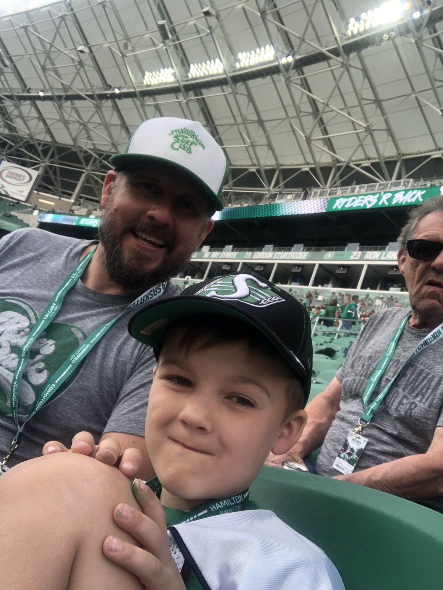 Geoff_Pix's tweet photo. Bring em out #RIDERSlive https://t.co/dDmpzUn4OQ