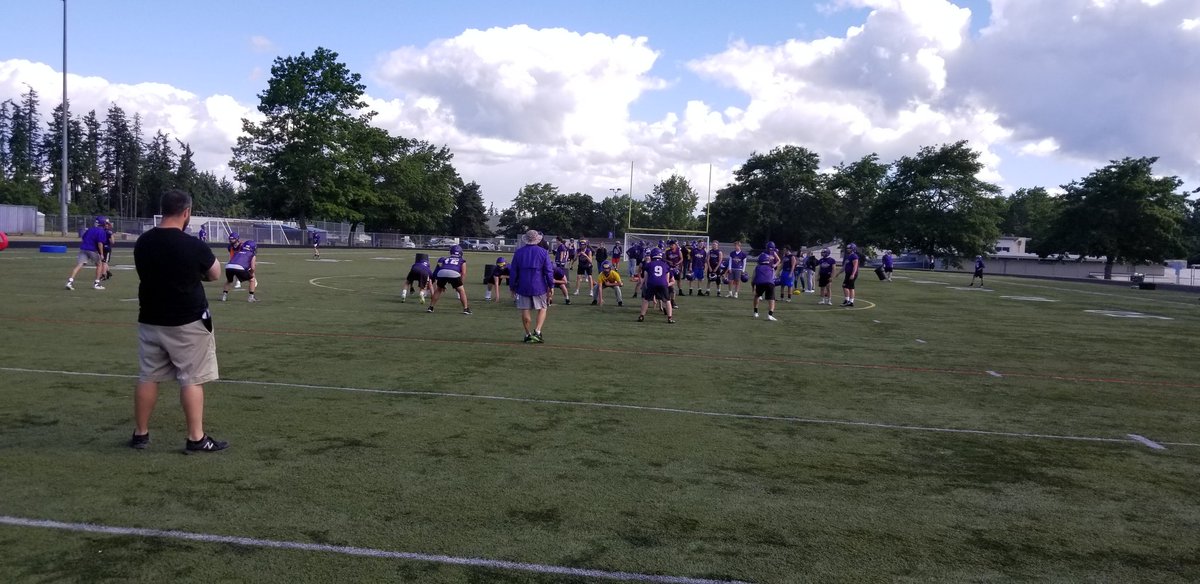 TheeNKFootball's tweet photo. Spring football week 2 complete! Flying around, making plays with some tough Viking defense. Getting better every day! Enjoying the Journey. #Skol #GoVikes #CantCheatTheGrind #alwayslearning https://t.co/7e5bcvfKIt
