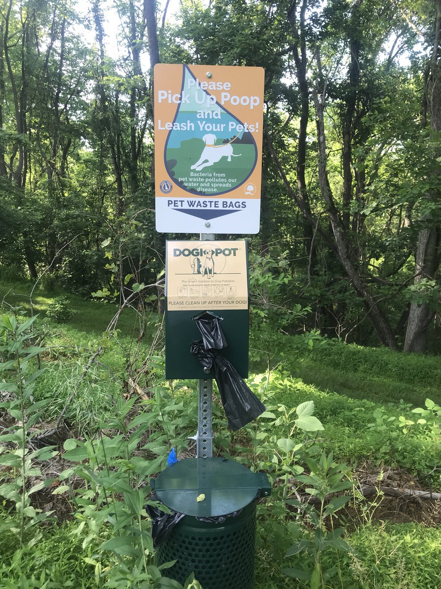 TimDorsey302's tweet photo. Photo Scavenger Hunt Challenge from @NCCDE. Challenge Accepted! I found this pet waste station at Ashland Nature Center @DENatureSociety #CleanStreamChampion https://t.co/yYIVc8sq5E