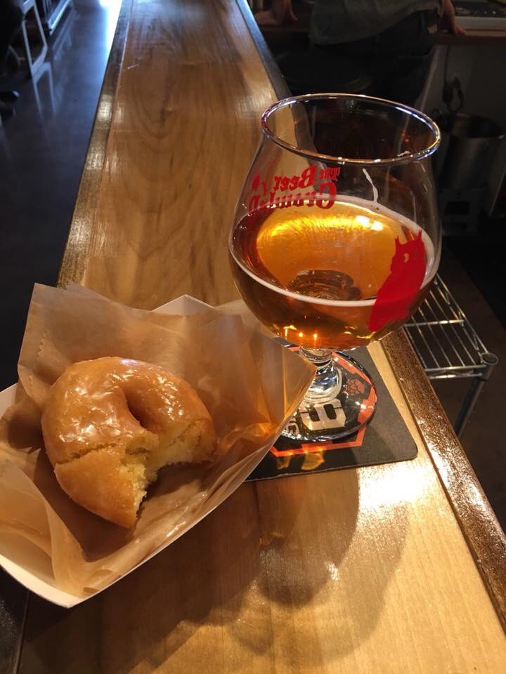 BeerGrowlerWS's tweet photo. Doughnuts and beer are meant for each other! Join us tomorrow @BeerGrowlerWS for National Doughnut Day flights featuring your favorite diminutive donut holes paired with delicious craft beer!
#myws #WSNC #tbgws #wsbeer #beeranddoughnuts https://t.co/kluvbvOLOE