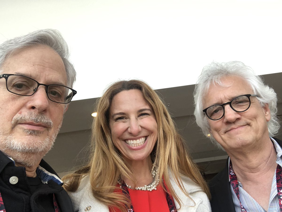 JoannaPopper's tweet photo. So great to be back to my roots speaking at #PromaxConference about Virtual Reality in Media & Entertainment and see so many NBCUniversal, Telemundo and other TV colleagues and pals! #Promax https://t.co/sRoKStJDQG