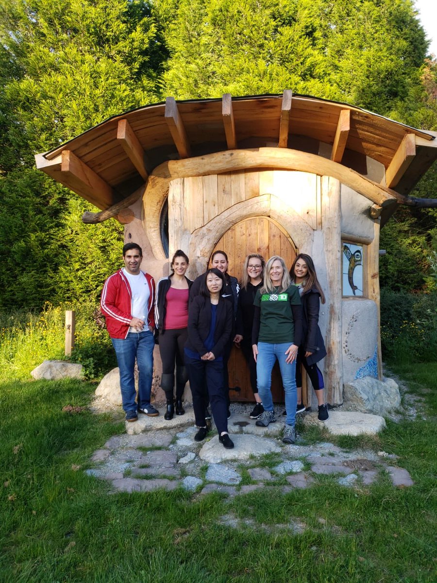 mdhanda01's tweet photo. Had a great time bonding with the team and volunteering at our local Ocean Park Community Orchard #WorldEnviromentDay @sunransek https://t.co/NOJ5zGSKVR