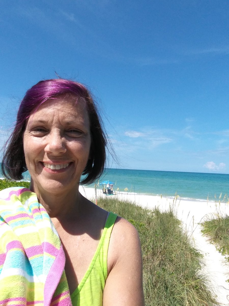 amyolivero21's tweet photo. Enjoying a near deserted beach in Naples, FL. #myfirstTweetever #PearsonSummerSelfie https://t.co/RhmhoJJvoG