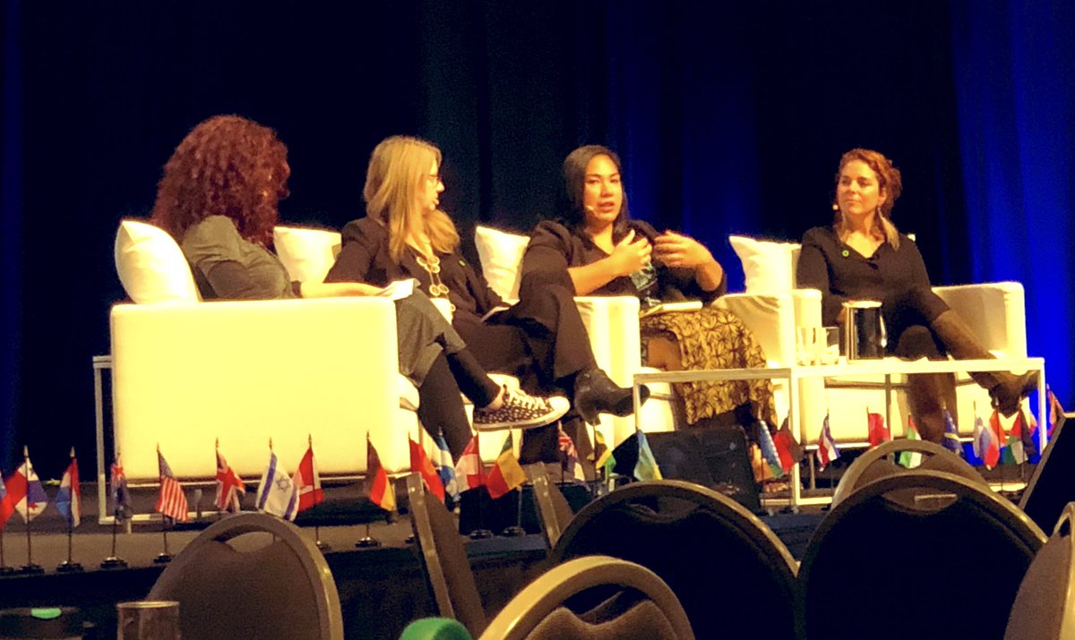 LeahBarclay's tweet photo. Great @ClimateReality panel talking about the importance of equity in policy development and the challenges faced by indigenous communities who are on the frontlines of climate crisis - we must amplify their voices and listen #LeadOnClimate #ClimateJustice #ClimateWeekQld https://t.co/PYsRlFuG26