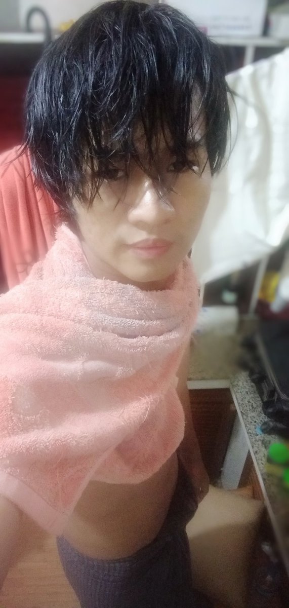 Mickey75242883's tweet photo. ခ်စ္​တယ္​ အားလံုး https://t.co/r8zPDIO9w3