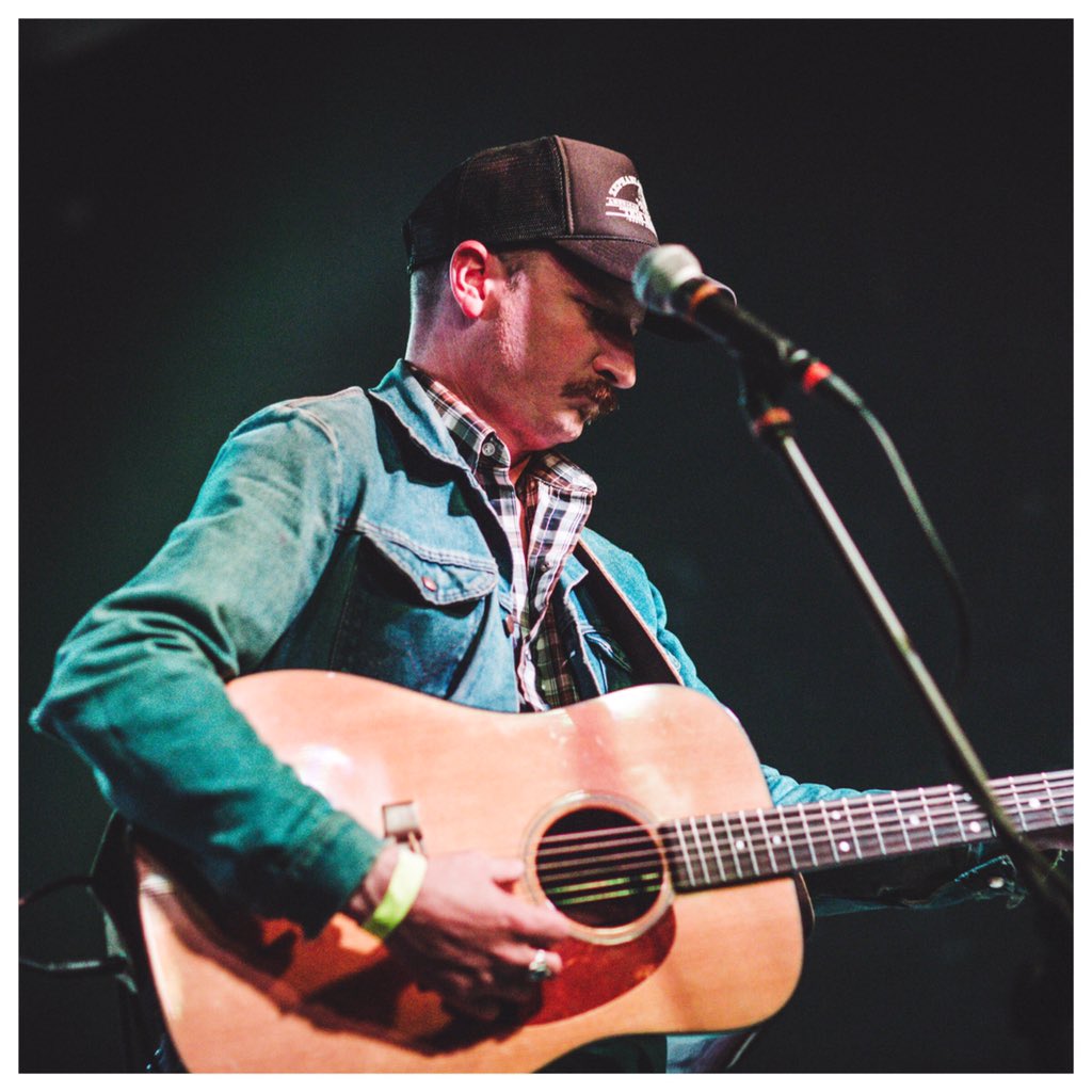 oldsoulradio's tweet photo. Episode 248: W.B. Walker’s Old Soul Radio Show Podcast (The 6 Year Anniversary Show - #bobsumner
📷: Melissa Stilwell Photography
https://t.co/bKPWYlGqUx https://t.co/Tt81lg5qaS