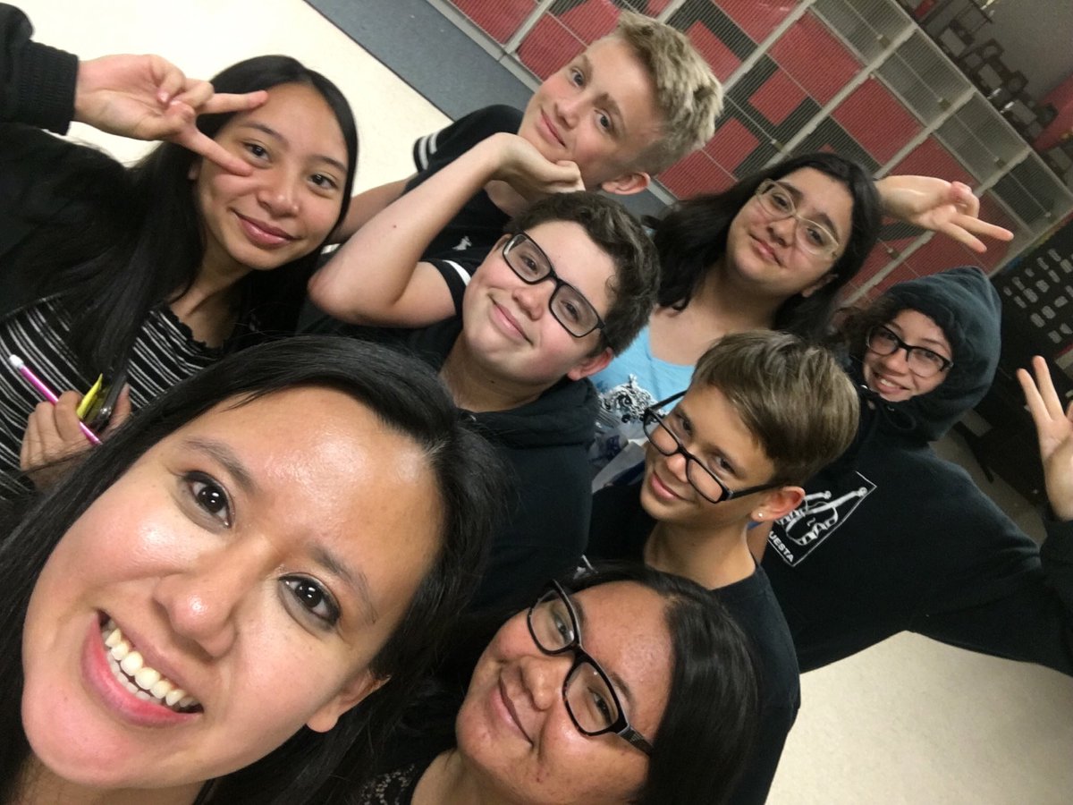 lilismusic's tweet photo. It was bittersweet today with my first #WARPStrings class. They paved the way for my next #electricinstrument group. Their musicianship and choreography were on point. Thank you 8th graders! 7th graders, let get ready to rock! #Wolverine #Alternative #Rock #Pop @NISDZachry https://t.co/pvdMR4QDGa