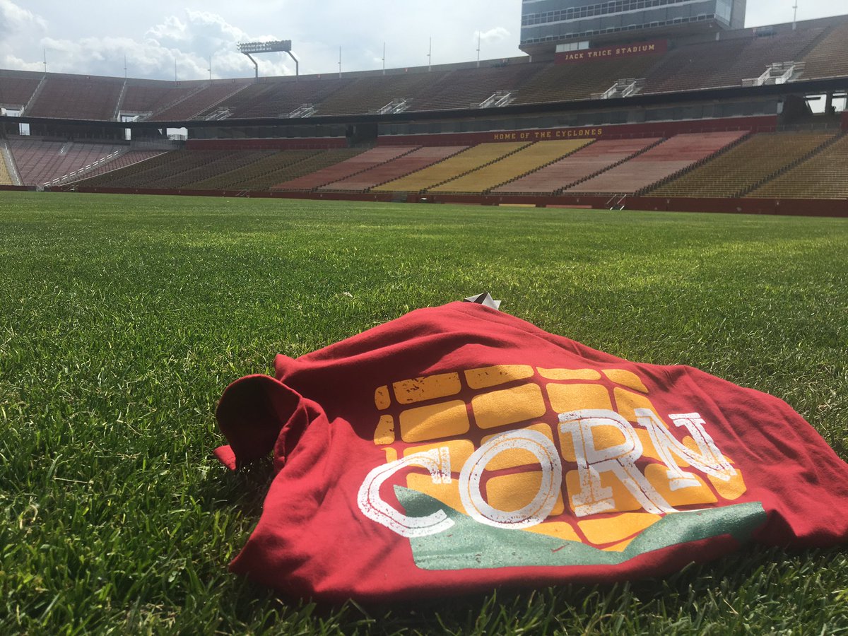 CycloneATH's tweet photo. We are 100 days away from the @iowa_corn Cy-Hawk Series football game 🚨

Retweet this post and reply with a gif showing your excitement for the big game for a chance to win this shirt ⤵️ https://t.co/rnErj1eAWP