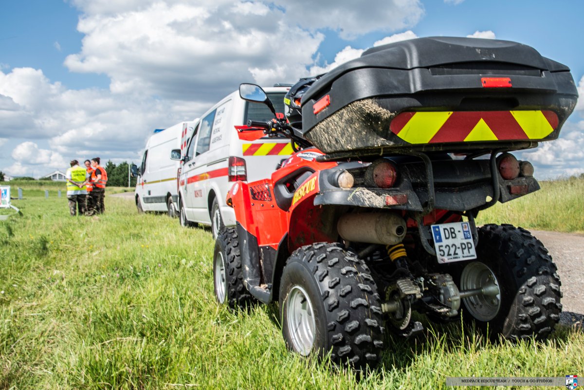 medpack_rescue's tweet photo. Nos deux jours de #couverturesanitaire #paramed sur la #baseaérienne107 s'achèvent dans la boue et la bonne humeur! 
Nous remercions #2Laventures ainsi que les militaires de la base pour leur confiance et leur accueil, ainsi que le #SSA pour leur collaboration 
#rescue #paramed https://t.co/EWMeUcuhwT