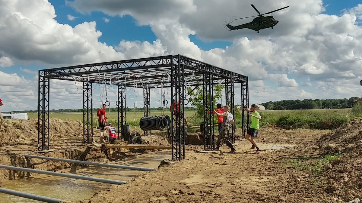 medpack_rescue's tweet photo. Nos deux jours de #couverturesanitaire #paramed sur la #baseaérienne107 s'achèvent dans la boue et la bonne humeur! 
Nous remercions #2Laventures ainsi que les militaires de la base pour leur confiance et leur accueil, ainsi que le #SSA pour leur collaboration 
#rescue #paramed https://t.co/EWMeUcuhwT