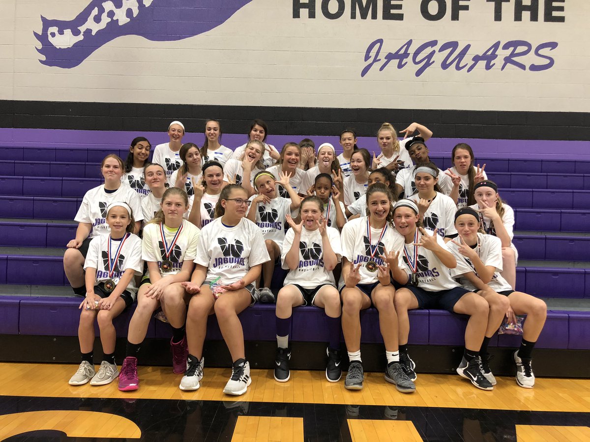 CoachdeVos's tweet photo. Last Day of 6-8 Summer Basketball Camp #FZW #FutureJaguar #Basketball @FZWGirlsBBall https://t.co/mOVjhNKes4