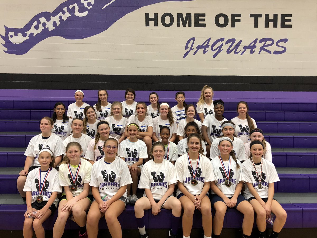 CoachdeVos's tweet photo. Last Day of 6-8 Summer Basketball Camp #FZW #FutureJaguar #Basketball @FZWGirlsBBall https://t.co/mOVjhNKes4
