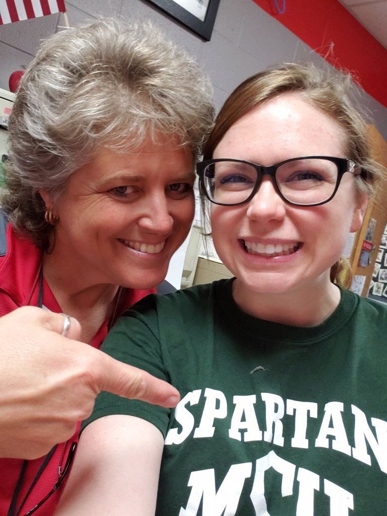 MsNietupski's tweet photo. Happy retirement to a woman who is truly larger than life. Your impact as a person is immeasurable...you have made so many lives better just by being who you are ❤ Thank you for everything ❤🙏 you will be missed but your legacy sets a standard for us all!! @Pscodna https://t.co/Ah0eqiPmfe