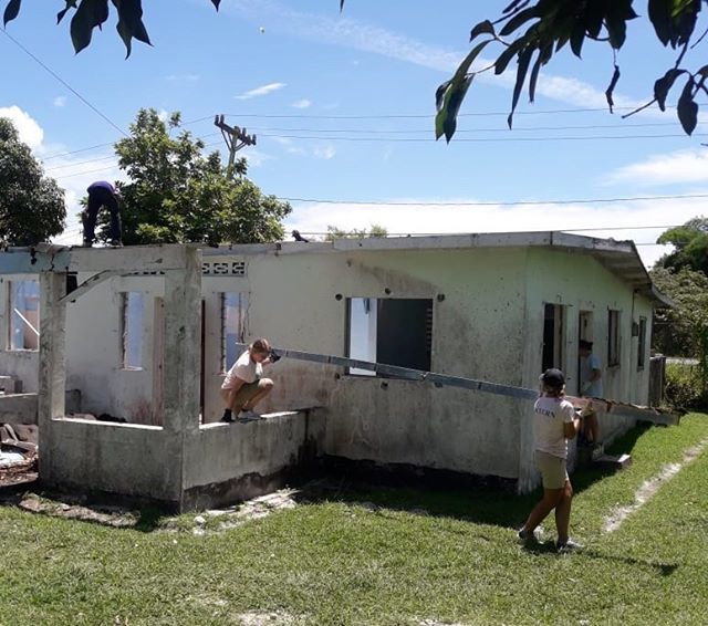 ACExperienceOrg's tweet photo. This old house is coming down. Preparing for the Peace House at the ACE Campus!
#ACExperienceOrg #ACEcampus https://t.co/SZN8Z5FEp9 https://t.co/5ipz30ULOz