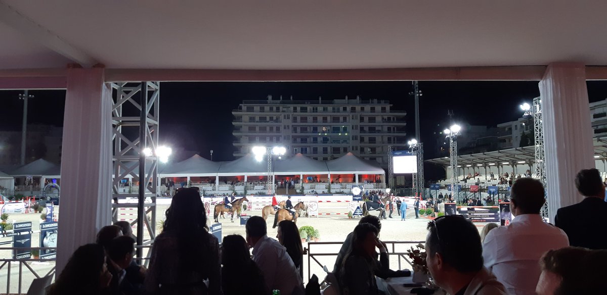 Belle soiree avec le réseau <a href="/generalifrance/">Generali France</a> et nos clients, au #jumping de #Cannes ! 😍 ravie de retrouver l'équipe <a href="/EquiGenerali/">Equi#Generali</a>, <a href="/SandrineAntibes/">Sandrine Antibes</a> <a href="/FFEquitation/">Fédération Française d'Équitation</a>, <a href="/PhilippeVonrufs/">Philippe VONRUFS</a> <a href="/gdebarbeyrac/">G. de Barbeyrac</a> @gtayeau @hervebrunie <a href="/PaoliCGPI/">𝗡𝗶𝗰𝗼𝗹𝗮𝘀 𝗣𝗮𝗼𝗹𝗶</a> <a href="/jfdecherf/">J-François Decherf</a>