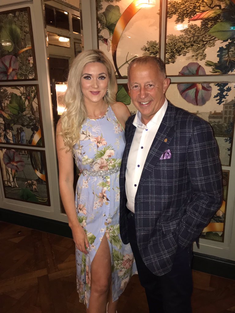 JennyleeDixon's tweet photo. Such an honour to be guest speaker at last nightโs #SummerGlow #ForeverUK skincare event @theivydublin ! Talking about life as an actress, skincare, becoming more confident & living in Los Angeles. Really super event with great people! Thank you for having me! ๐โจ@Romycarroll https://t.co/zHJMdgDHu4