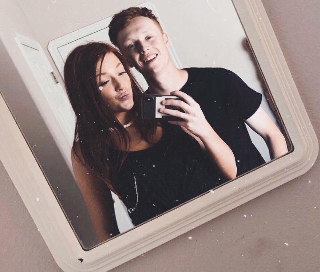 raelee_201's tweet photo. Happy 20th to the sexiest man alive!! I love living this life with you and am so grateful for everything you do for me!! Have the best day baby🎈💗🎉#20looksgoodonyou https://t.co/QA3ImXjlxB