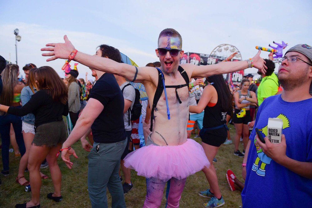 GoPride's tweet photo. Spring Awakening Music Festival debuts this weekend in new suburban venue https://t.co/JYFLgKOgoE 

#edm #edmchicago #samf #samf2019 #springawakeningmusicfestival 
#lgbtchicago #gaychicago https://t.co/O9QaHoFxwS