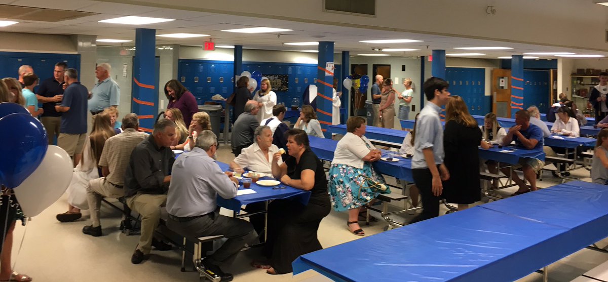 Boon_SGA's tweet photo. We loved seeing so many faces at last night’s Baccalaureate ceremony and Senior Tea! Congrats to all of our 2019 @BoonsboroHigh graduates! 💙🎓🧡 https://t.co/6R0utC0G91