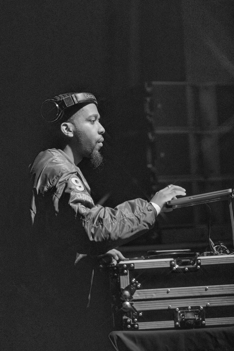 DJMEECHIE's tweet photo. Lock In Wit Me On @hot937 About To Blast Off 🚀 Into That #RideAt5 @jennyboomboomtv 

Listen Here: https://t.co/6pxIRoYURM

📸 @ColdAsIc3_ https://t.co/b5WPn12bJR