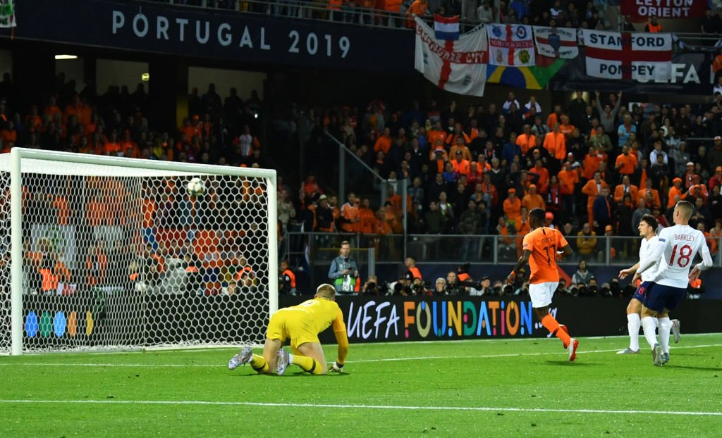 England lose in a semi-final again. 

#NED  3-1 #ENG 

The Netherlands with two unanswered goals in Extra time.
 
Live #NationsLeague reaction

📲 bbc.in/2KzBtAL

#NEDENG